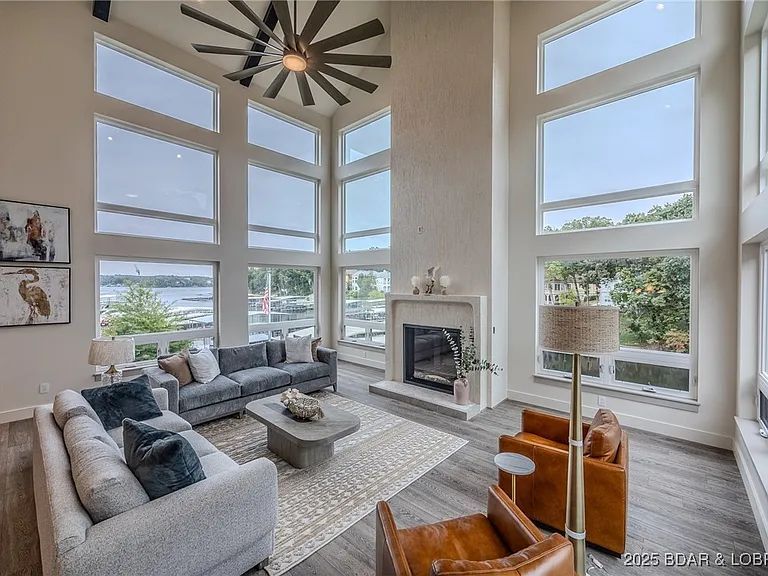 Modern luxury living room